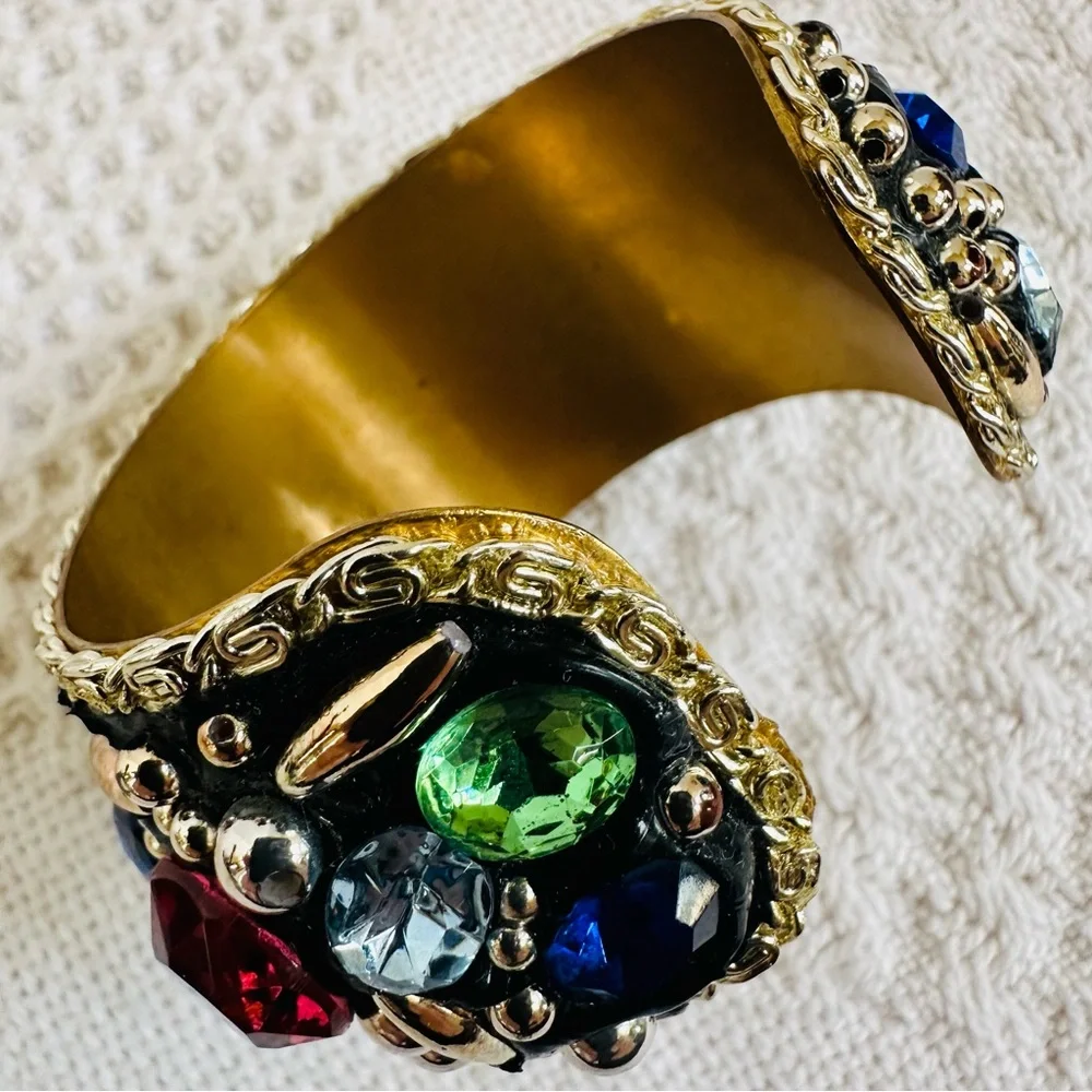 VTG Bold Jewel Tone Mosaic Cuff Bangle Bracelet Gold Tone Chunky Ren Faire Retro